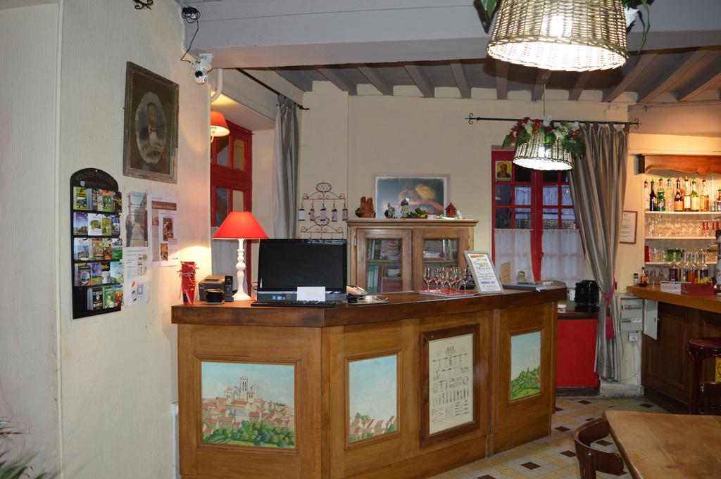 Le Relais Du Morvan Vézelay Exteriör bild